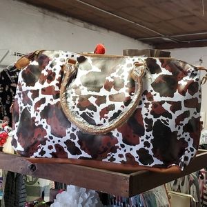 Weekend duffle. Cow print